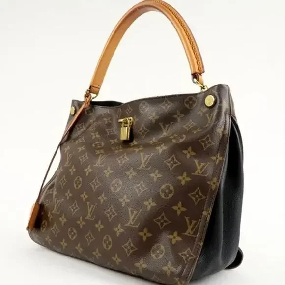 💎✨Beautiful✨💎Authentic Louis Vuitton Monogram Gaia Shoulder Bag - Picture 4 of 16